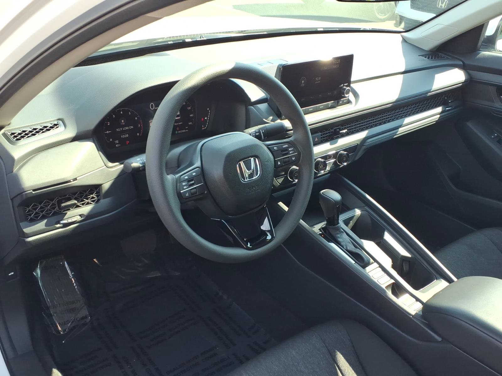 Certified 2025 Honda Accord LX image 5