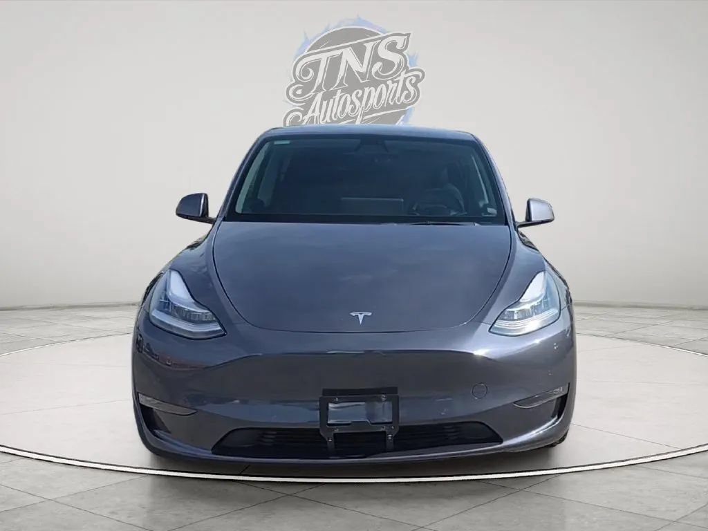 Used 2021 Tesla Model Y Long Range AWD/4WD image 8