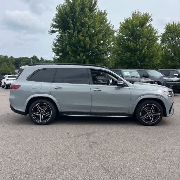 Used 2024 Mercedes-Benz GLS 450 4MATIC image 4