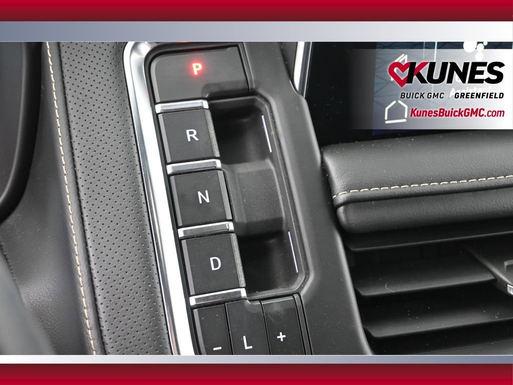 Used 2022 GMC Yukon XL SLT w/ SLT Luxury Package AWD/4WD image 28