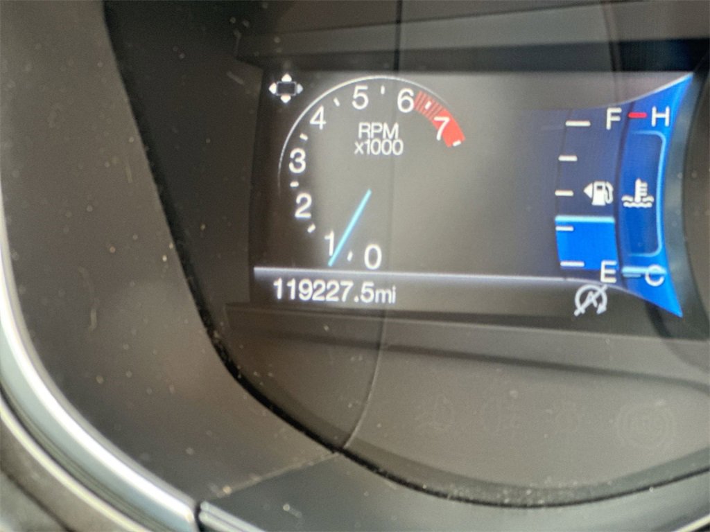 Used 2019 Ford Fusion SE w/ Equipment Group 151A image 12