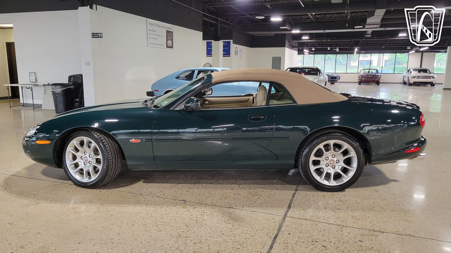 Used 2000 Jaguar XK8 Convertible RWD image 26