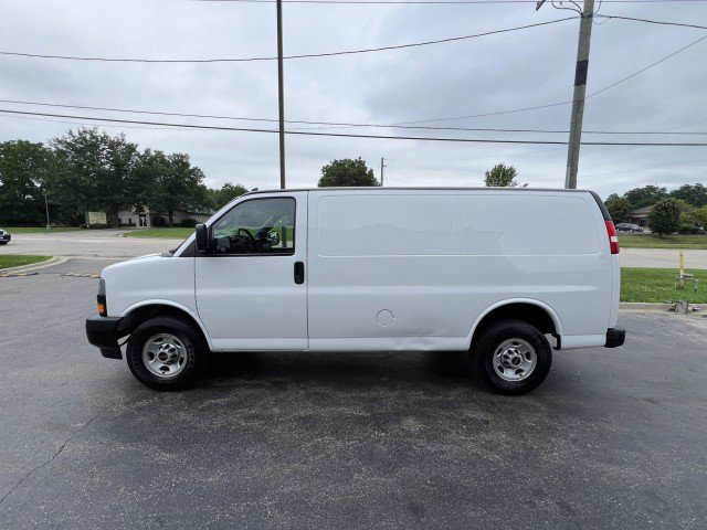 Used 2019 GMC Savana 2500 w/ Driver Convenience Package image 4