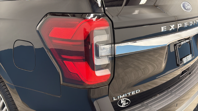 Used 2024 Ford Expedition Limited AWD/4WD image 45