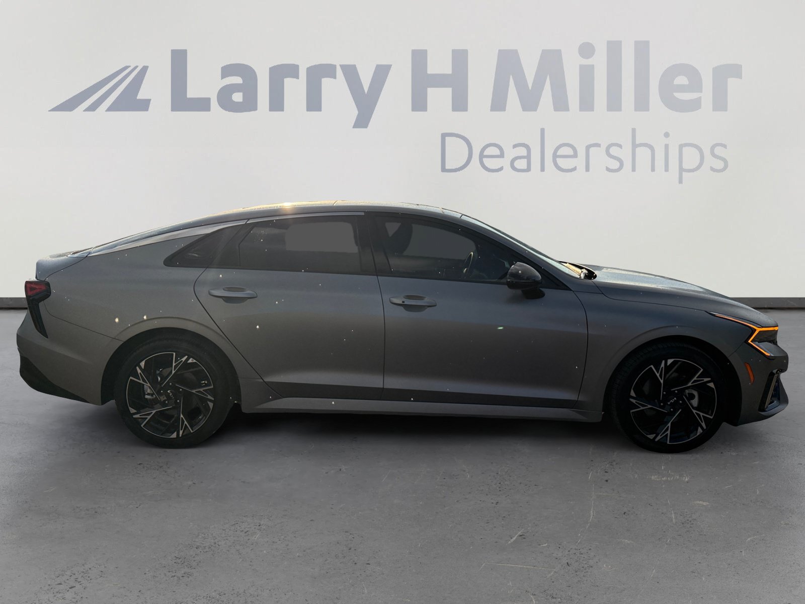 Used 2025 Kia K5 GT-Line w/ GT-Line Premium Package FWD image 6
