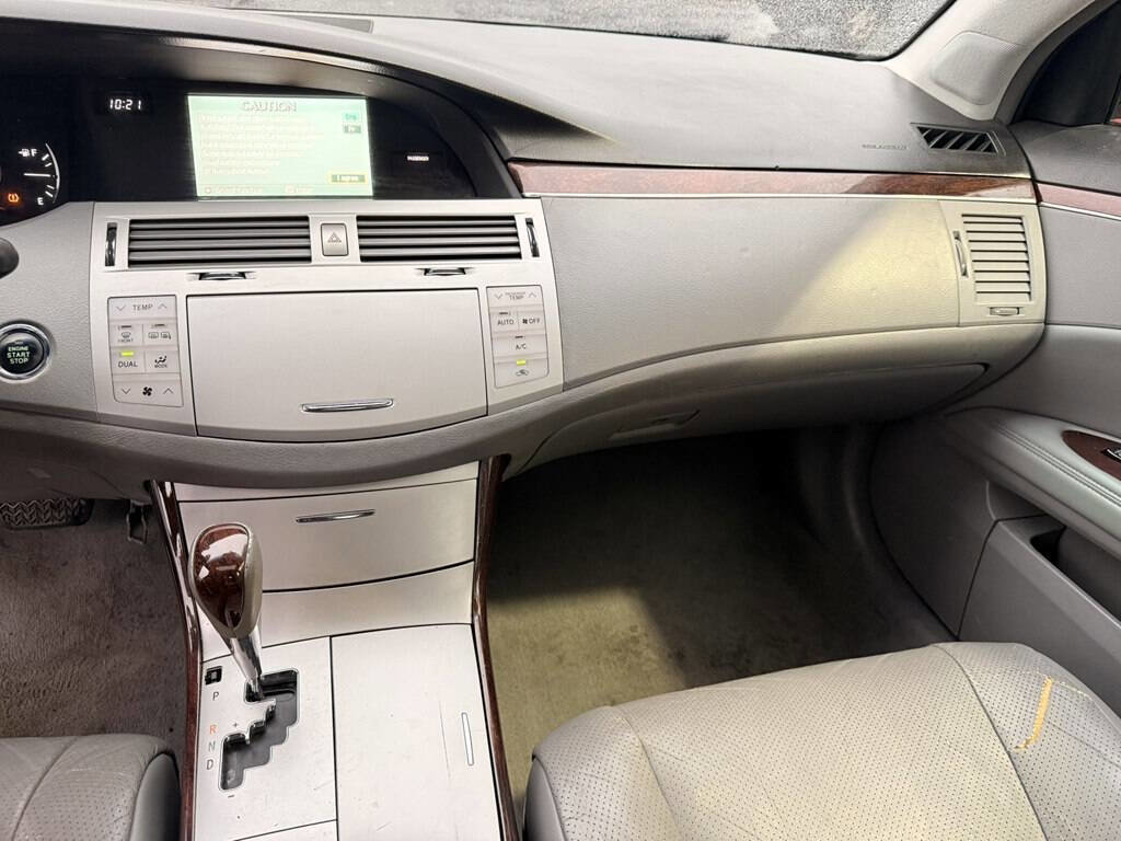 Used 2009 Toyota Avalon Limited FWD image 11