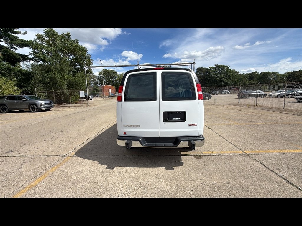 Used 2025 GMC Savana 2500 w/ Driver Convenience Package RWD image 25