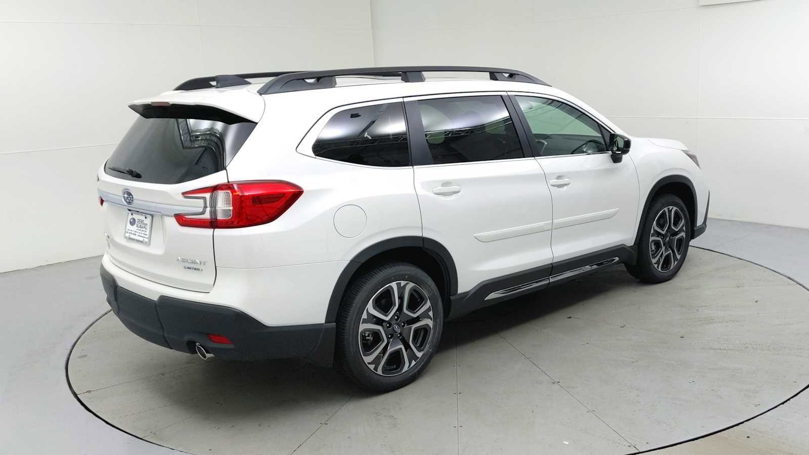 New 2025 Subaru Ascent Limited image 10