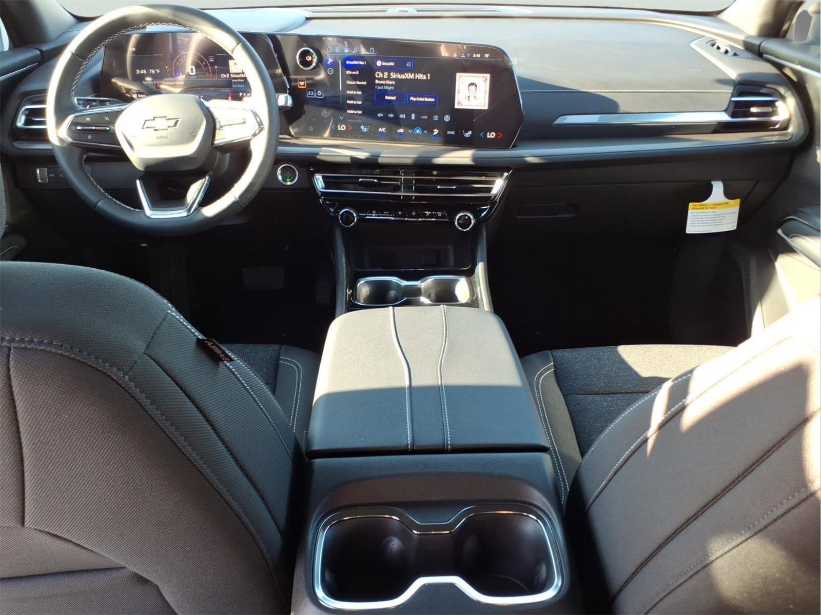 New 2026 Chevrolet Traverse LT image 13