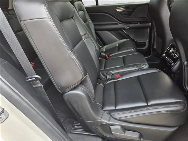 Used 2023 Lincoln Aviator 2WD w/ Class IV Trailer Tow Package image 18