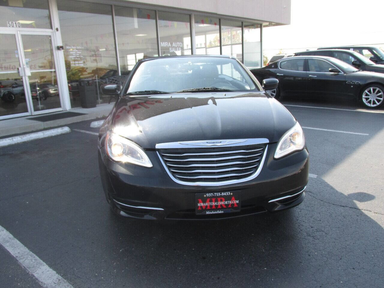 Used 2013 Chrysler 200 Touring image 2