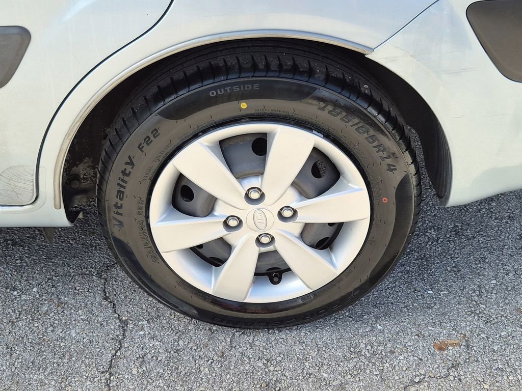 Used 2009 Kia Rio LX image 10