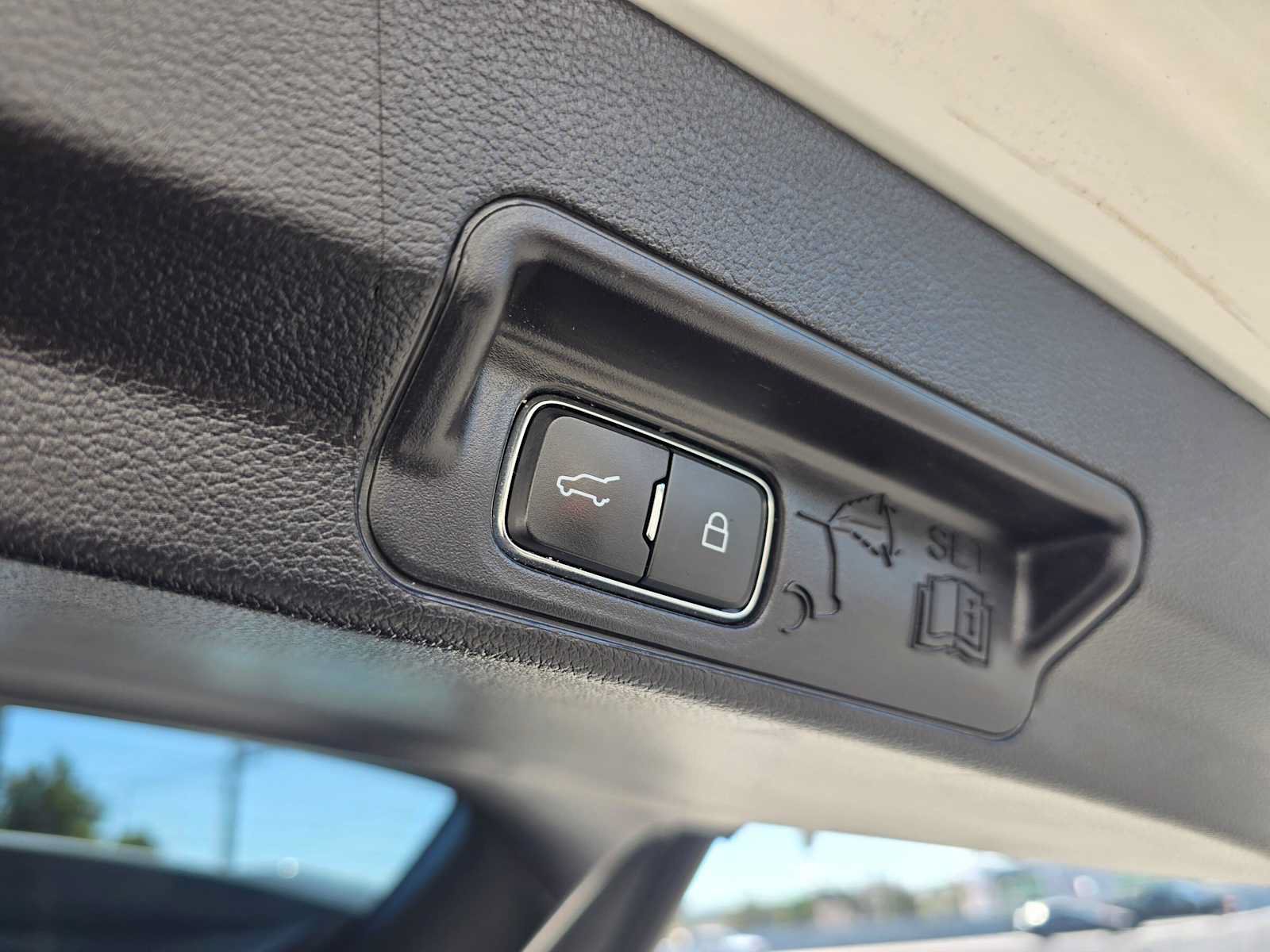 Used 2021 Ford Explorer ST AWD/4WD image 17