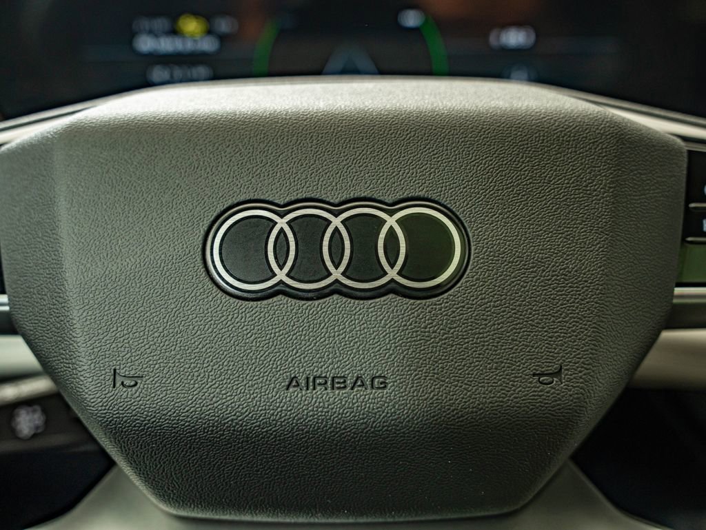 Certified 2025 Audi Q6 e-tron Premium Plus w/ Premium Plus AWD/4WD image 21