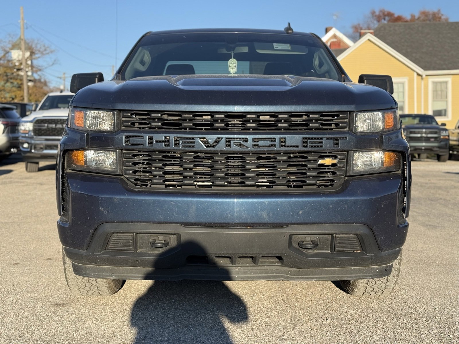 Used 2022 Chevrolet Silverado 1500 Custom image 9