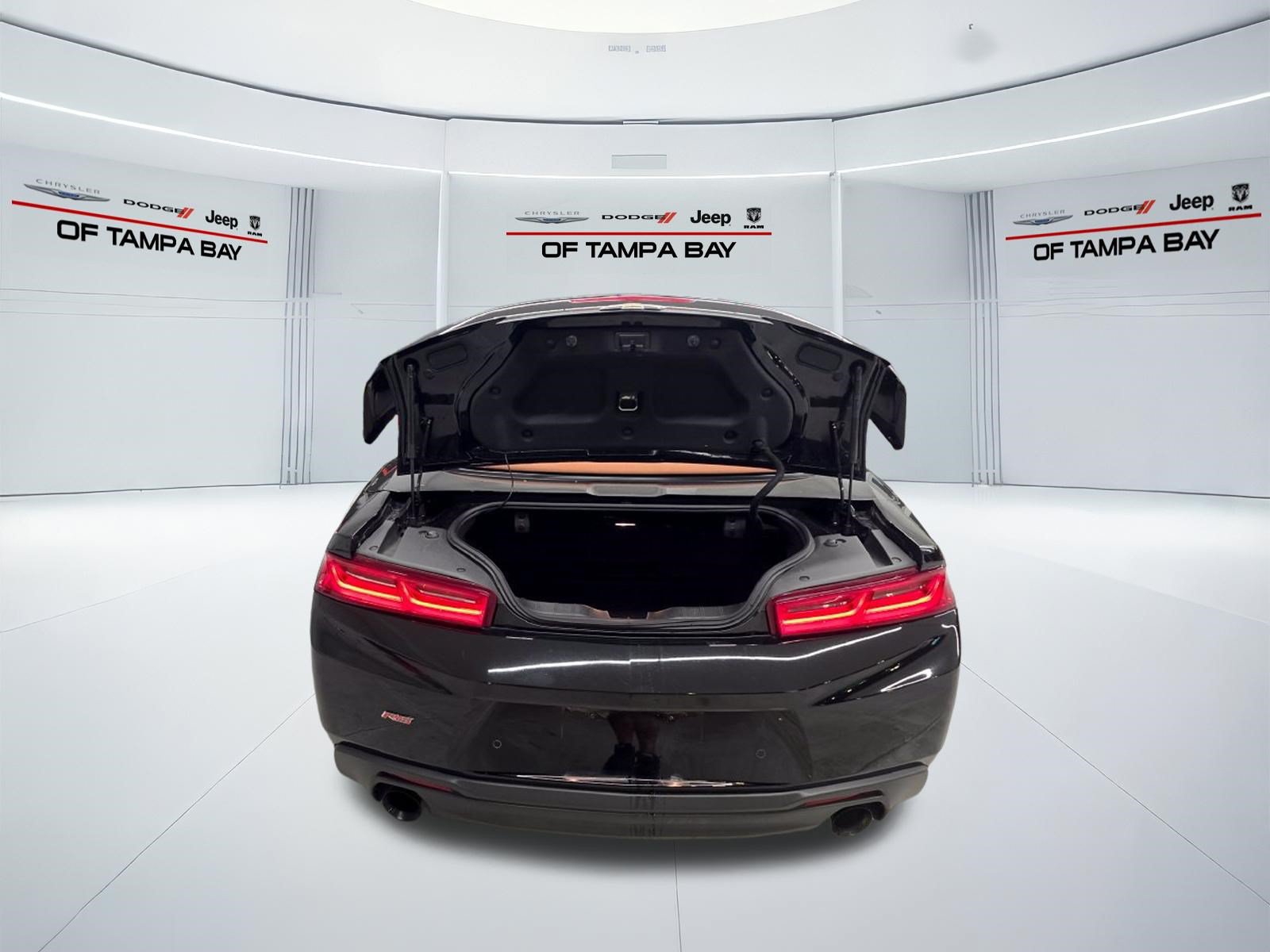 Used 2018 Chevrolet Camaro LT RWD image 37