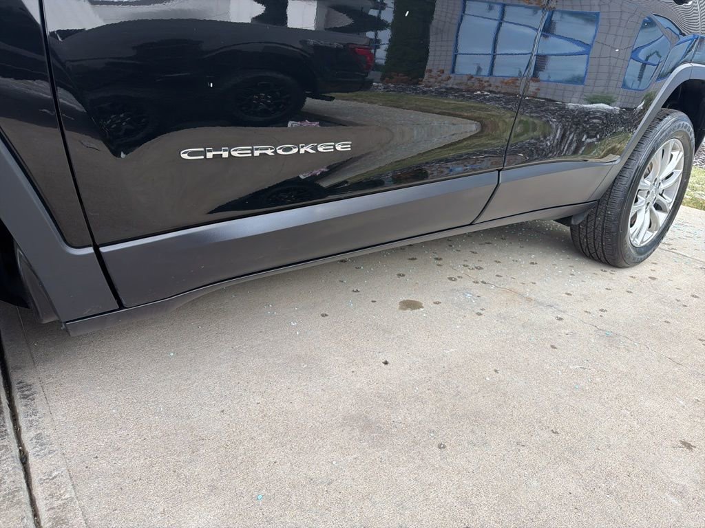 Used 2022 Jeep Cherokee Latitude Lux image 45