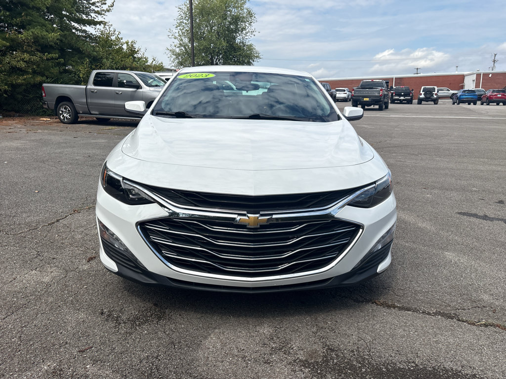 Used 2023 Chevrolet Malibu LT FWD image 2