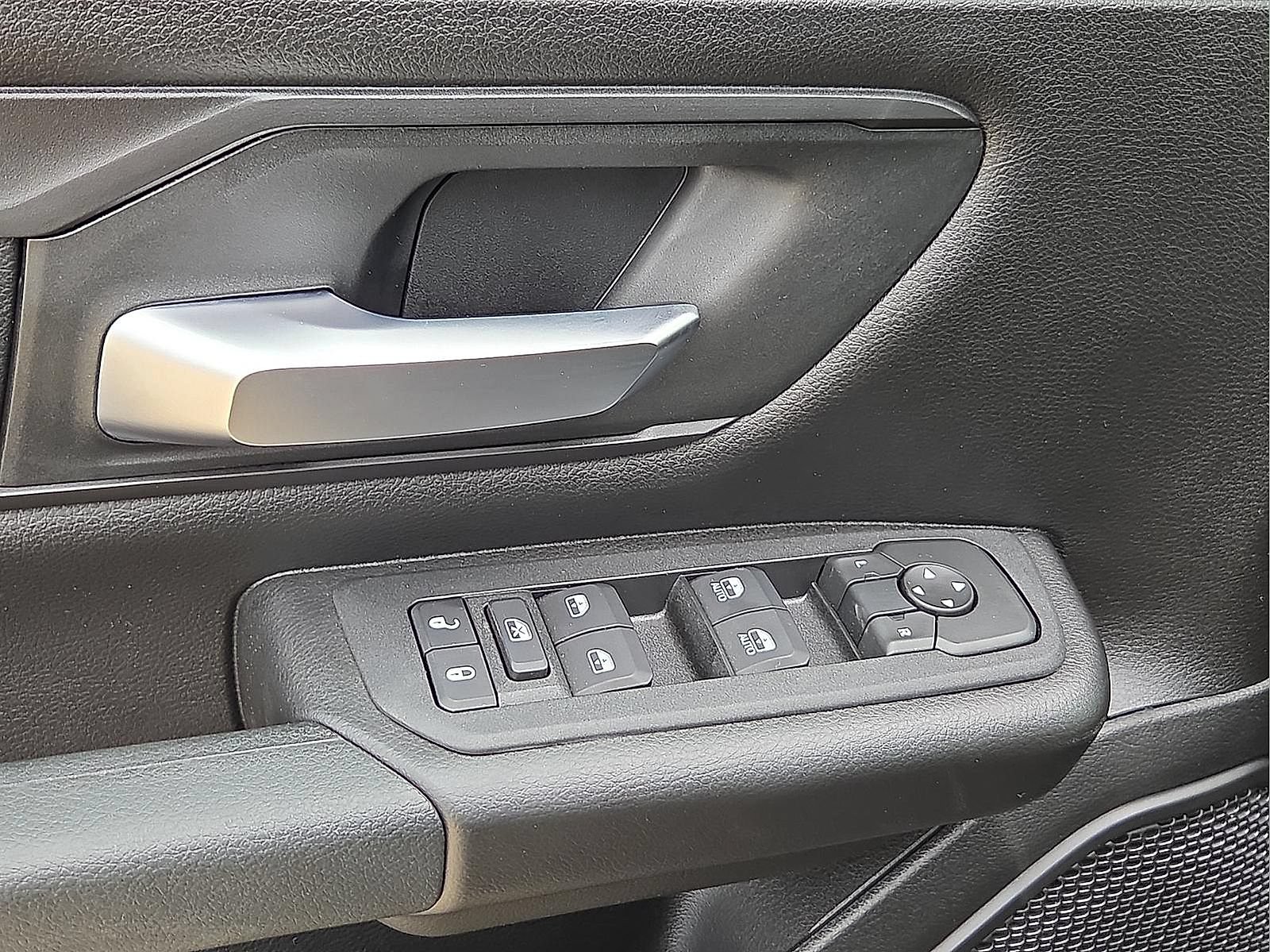 New 2026 RAM 1500 Classic Warlock AWD/4WD image 13