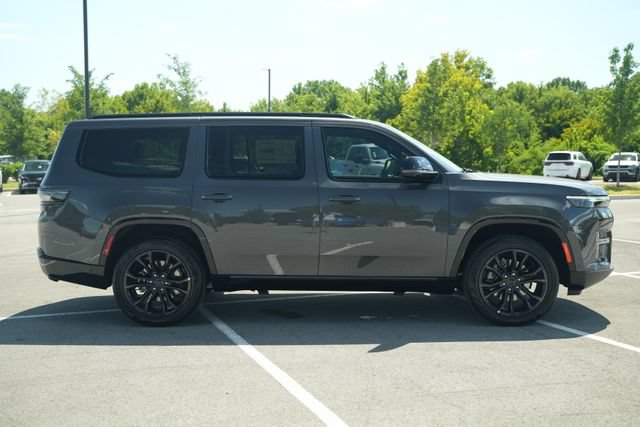 New 2026 Jeep Grand Wagoneer Summit AWD/4WD image 8