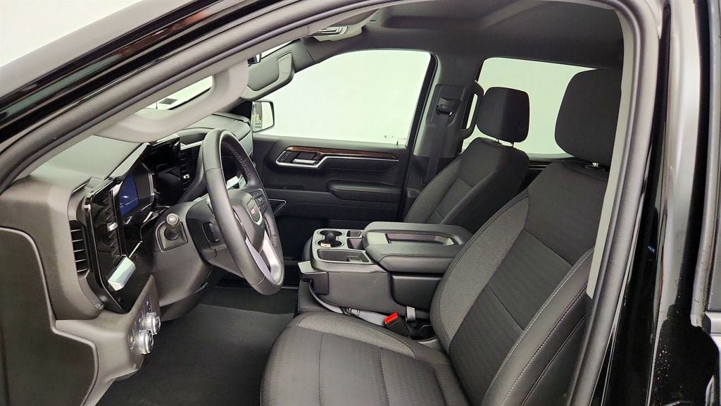 Used 2023 GMC Sierra 1500 Elevation AWD/4WD image 19