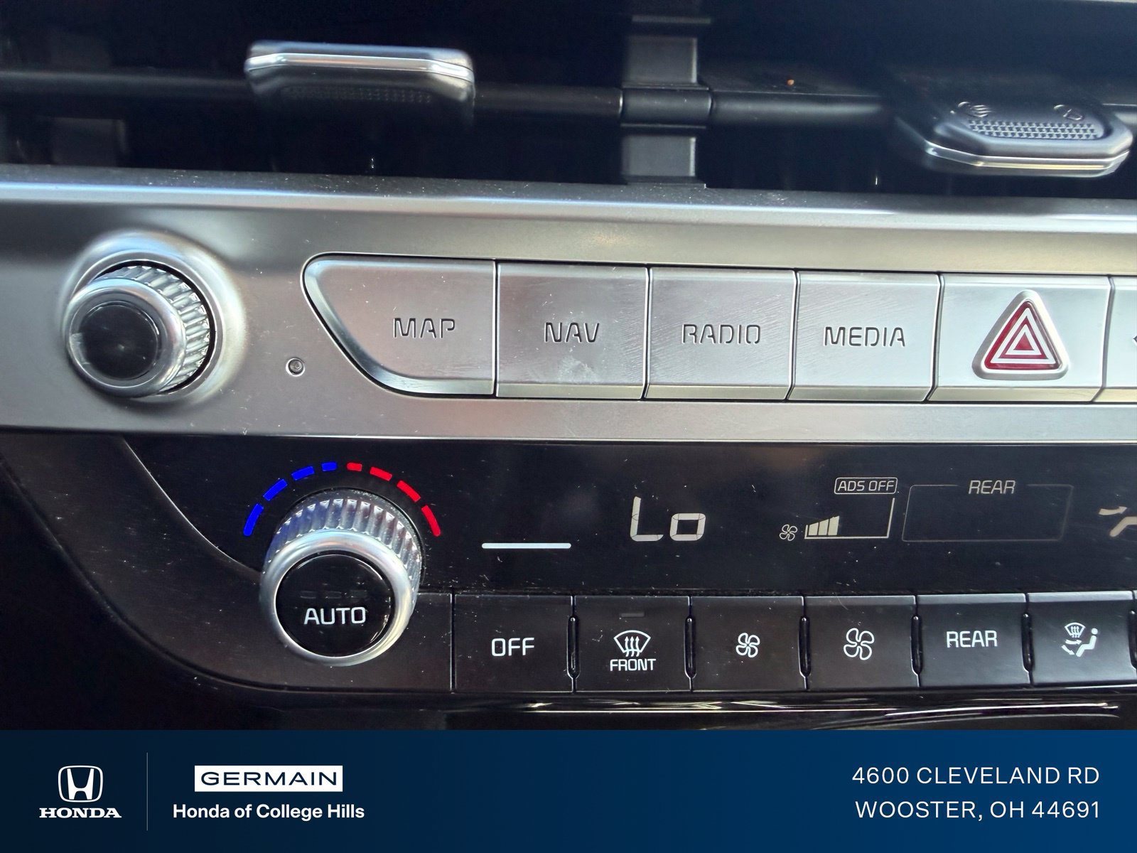 Used 2023 Kia Telluride S FWD image 28