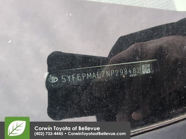 Used 2022 Toyota Corolla LE FWD image 44