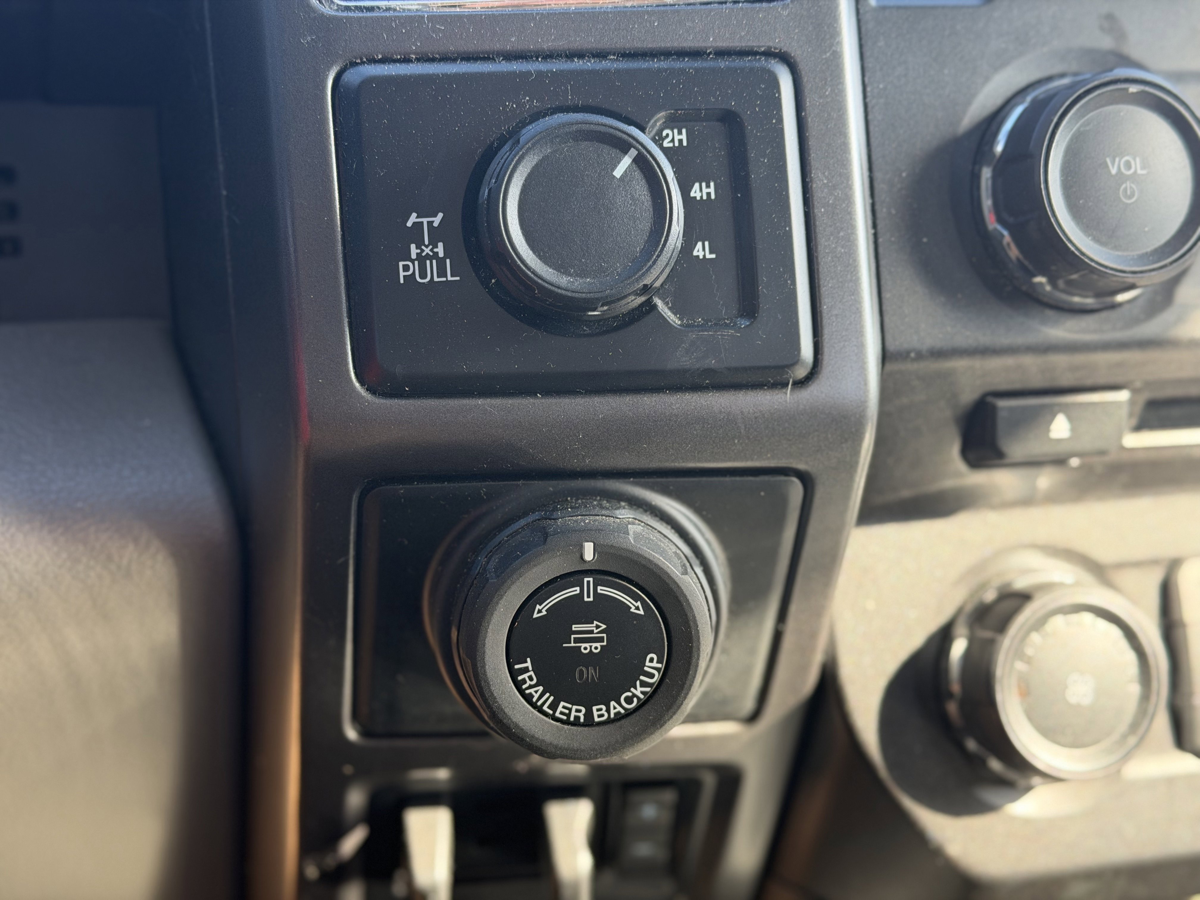 Used 2018 Ford F150 XLT w/ Equipment Group 302A Luxury image 22