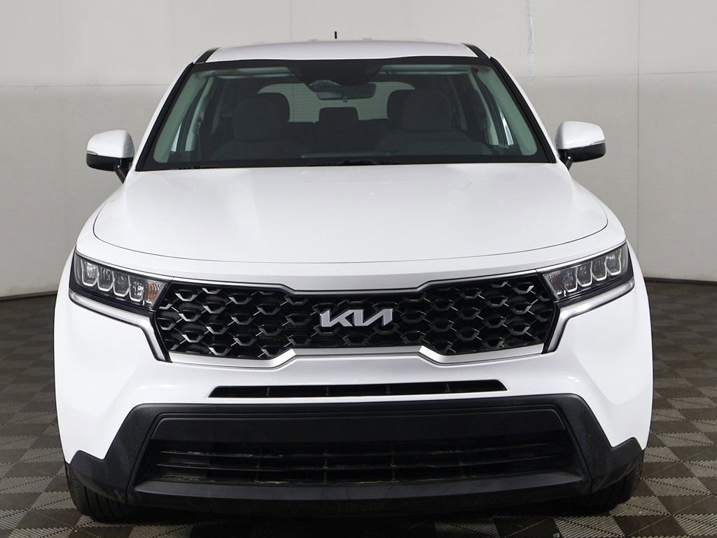 Used 2023 Kia Sorento LX image 10