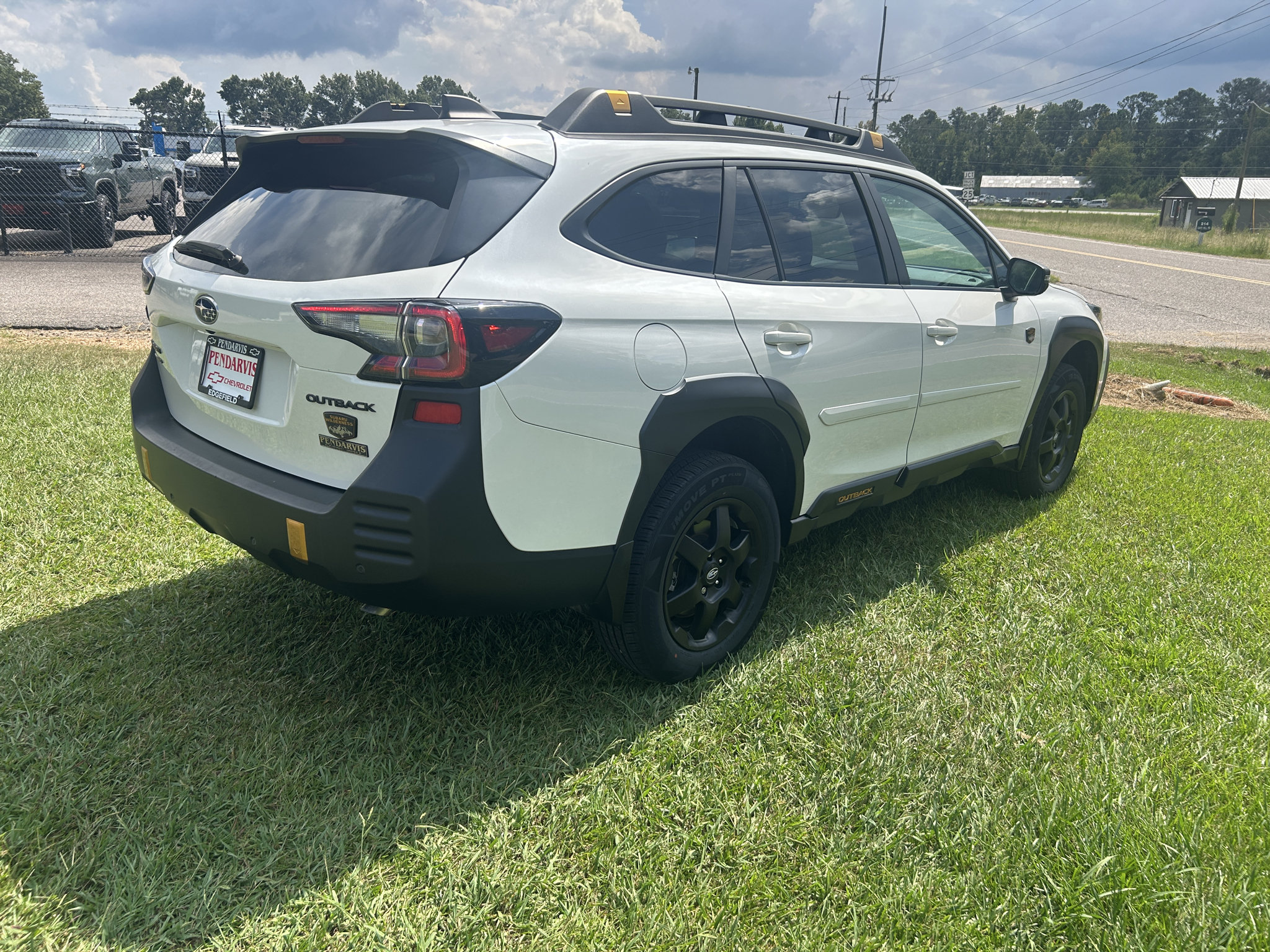 Used 2025 Subaru Outback Wilderness AWD/4WD image 9