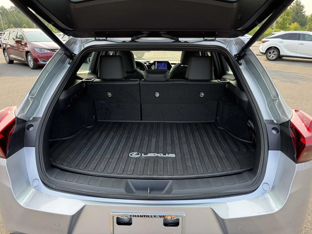 Used 2024 Lexus UX 250h F Sport AWD/4WD image 26