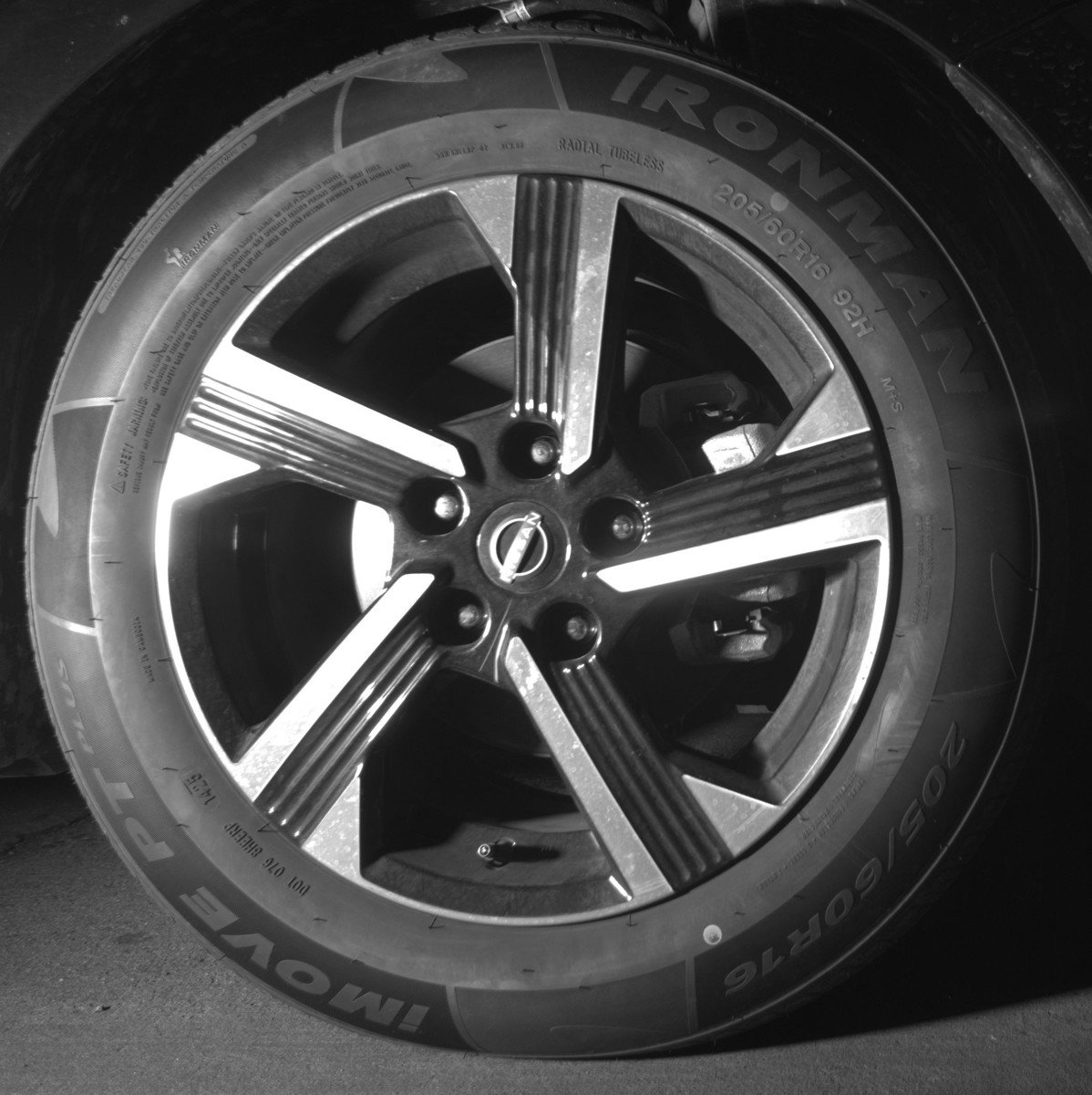 Used 2025 Nissan Sentra SV image 13