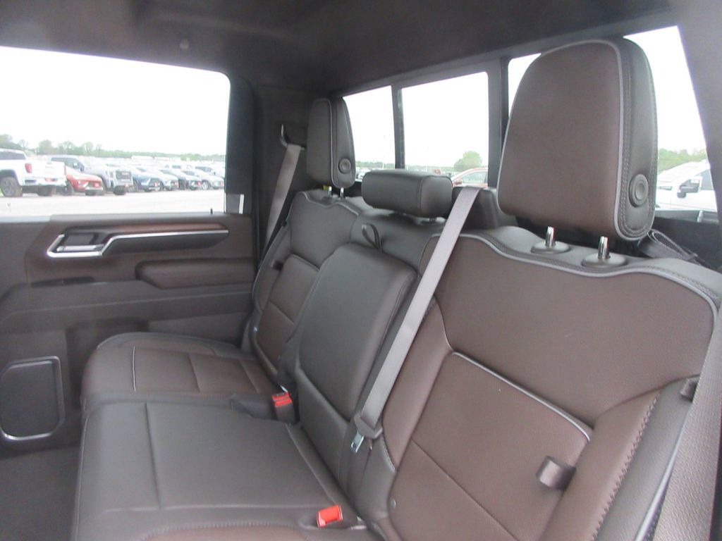 New 2026 GMC Sierra 2500 Denali w/ Denali Reserve Package image 13