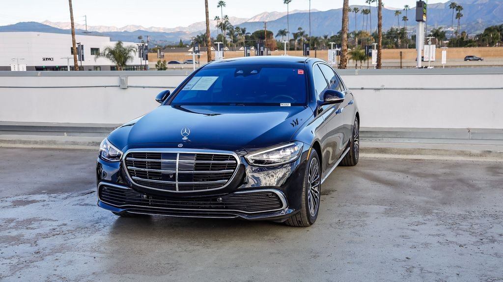 Used 2024 Mercedes-Benz S 580 S 580 image 3
