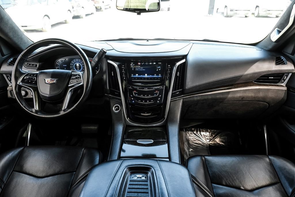 Used 2019 Cadillac Escalade ESV Platinum image 11