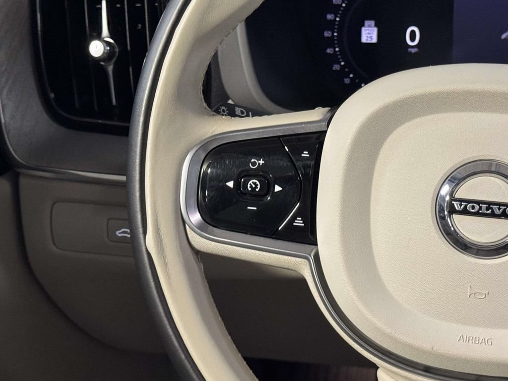 Used 2023 Volvo XC60 T8 Plus w/ Climate Package AWD/4WD image 26
