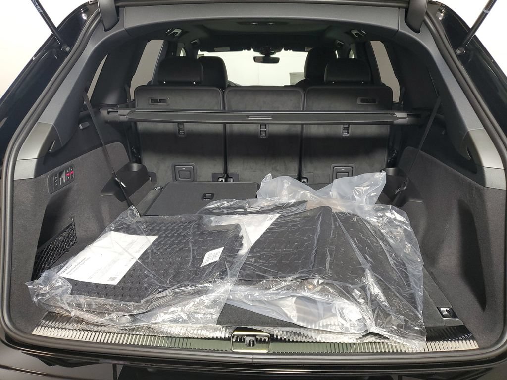 New 2026 Audi Q7 Premium Plus AWD/4WD image 9