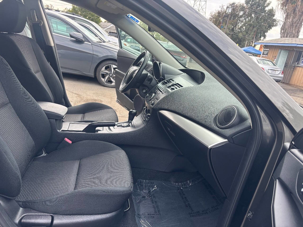 Used 2012 MAZDA MAZDA3 i Touring image 8