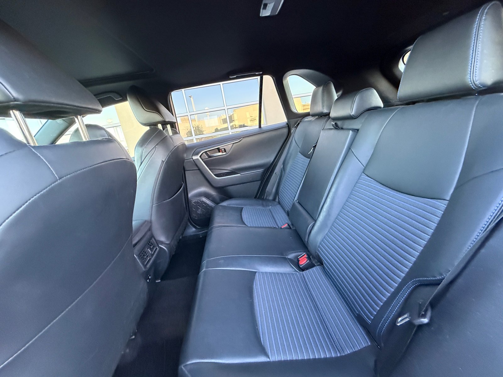 Used 2020 Toyota RAV4 XSE image 17