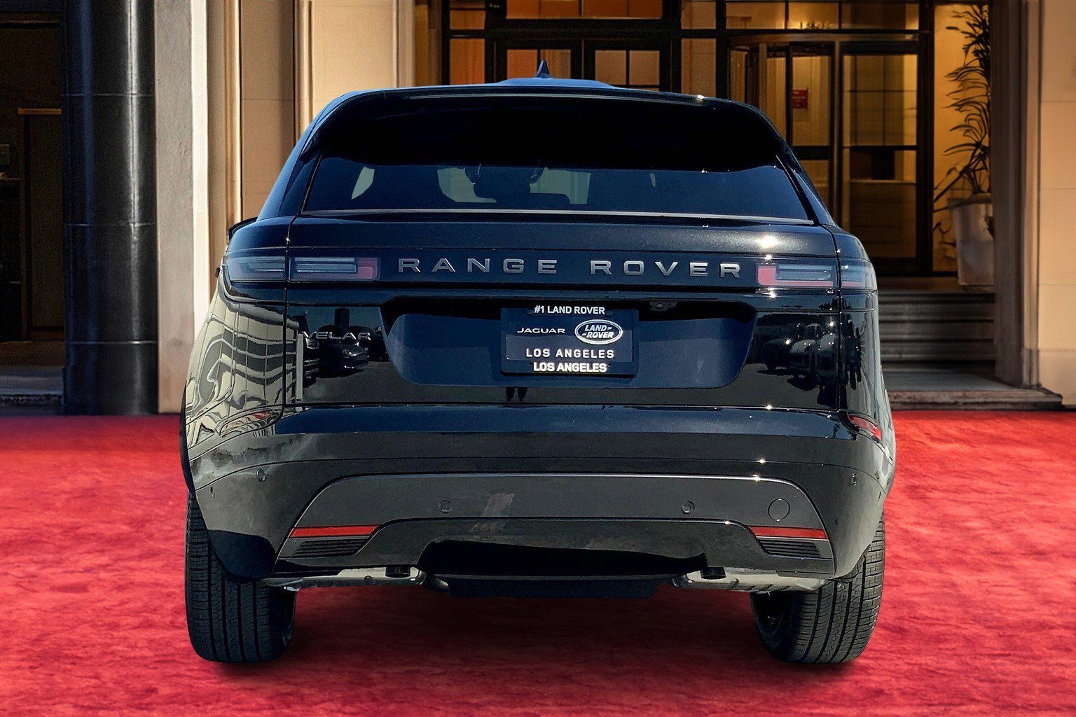 New 2026 Land Rover Range Rover Velar Dynamic SE image 4