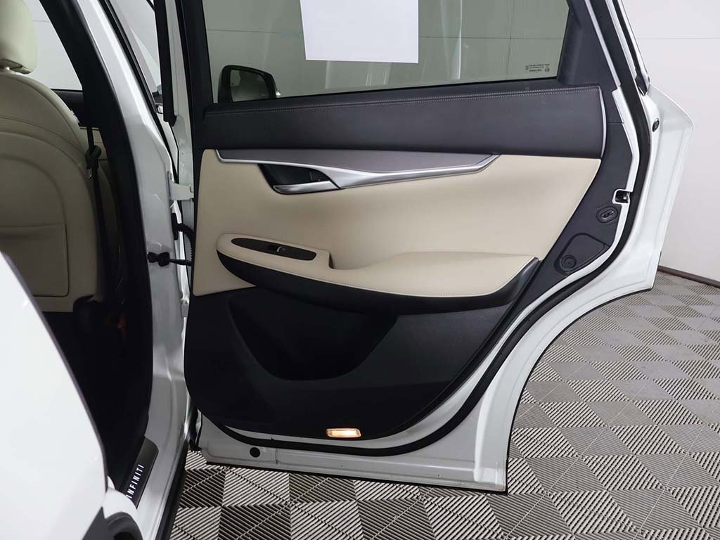 Used 2022 INFINITI QX50 Luxe image 28