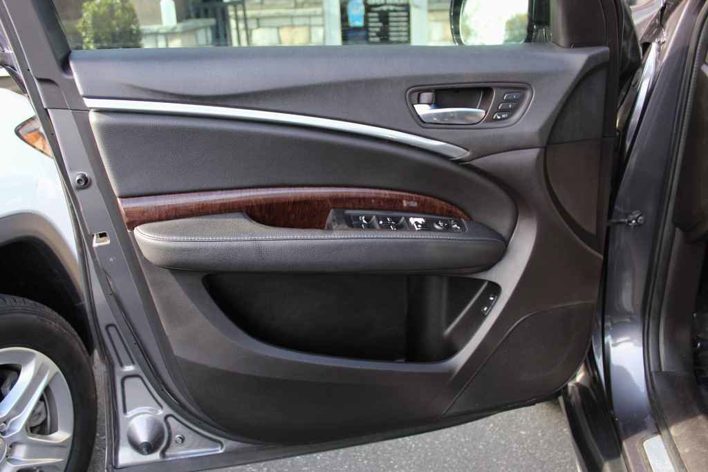 Used 2017 Acura MDX FWD image 10