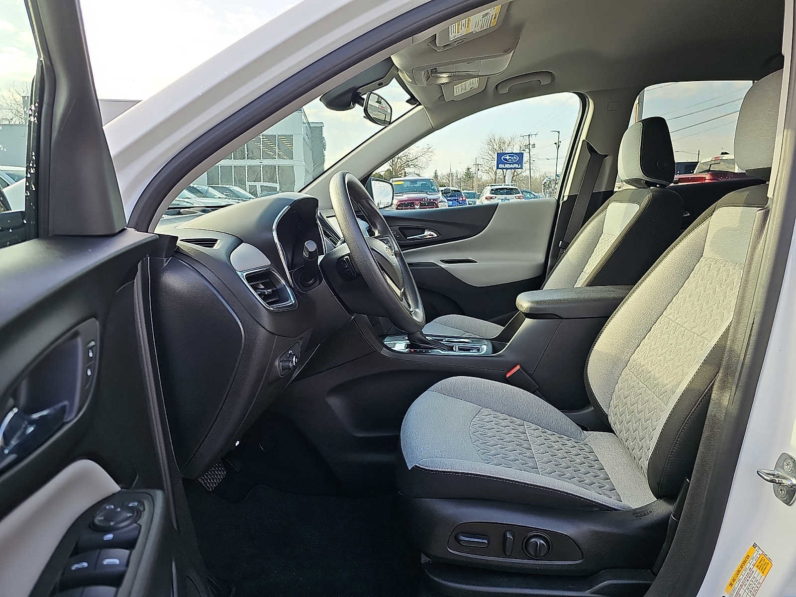 Used 2023 Chevrolet Equinox LS w/ LS Convenience Package AWD/4WD image 14