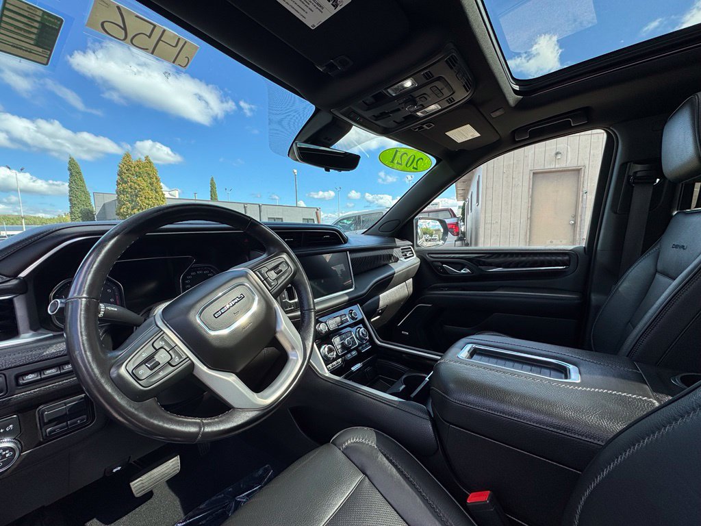 Used 2021 GMC Yukon Denali w/ Denali Ultimate Package AWD/4WD image 20