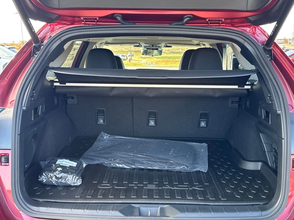 Used 2025 Subaru Outback Touring image 12