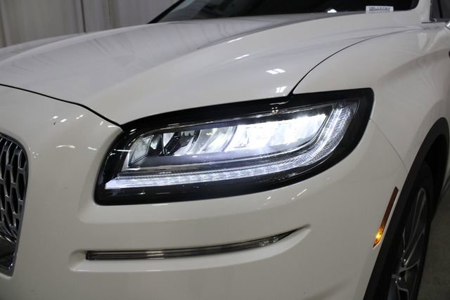 Used 2023 Lincoln Nautilus Reserve w/ Equipment Group 201A AWD/4WD image 36