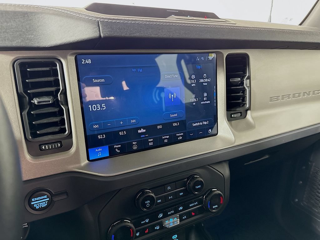 Used 2025 Ford Bronco Outer Banks AWD/4WD image 15