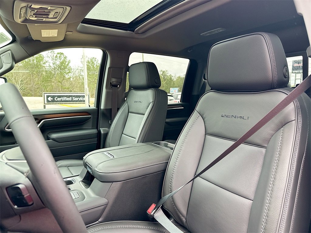 New 2026 GMC Sierra 2500 Denali w/ Denali Reserve Package image 8