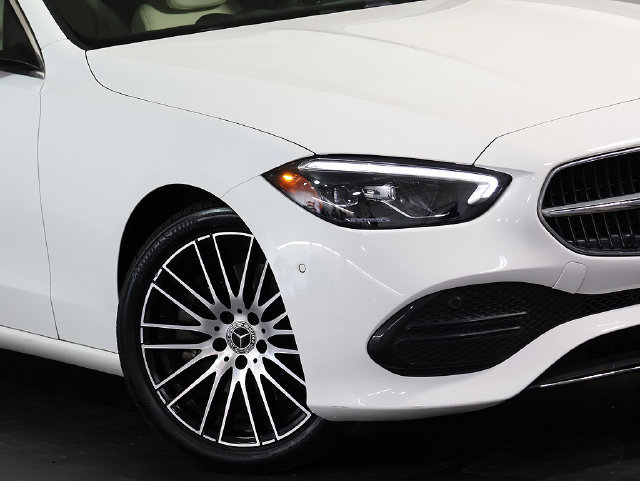 Used 2025 Mercedes-Benz C 300 4MATIC Sedan image 8
