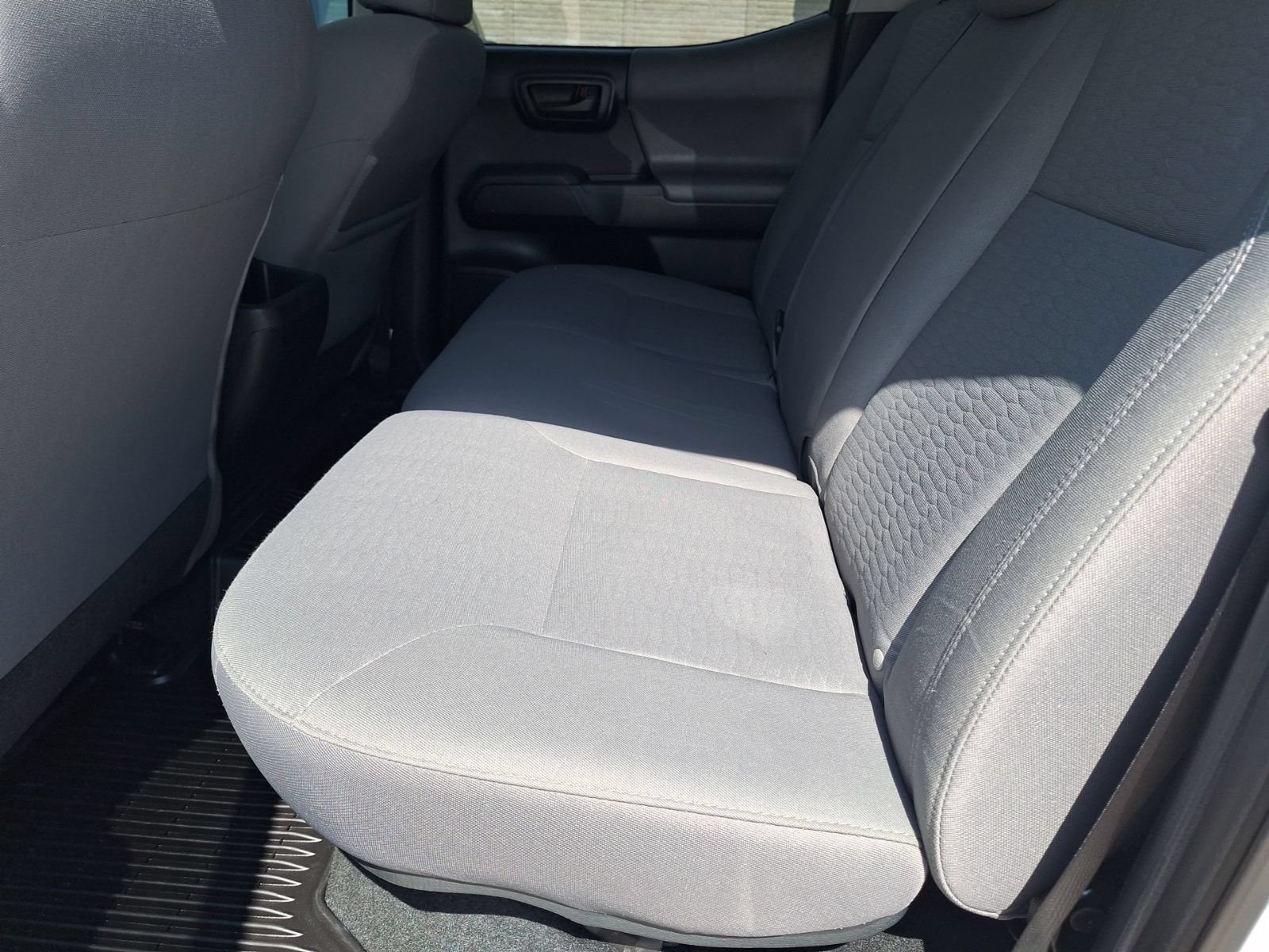 Used 2019 Toyota Tacoma SR w/ SR Convenience Package RWD image 27